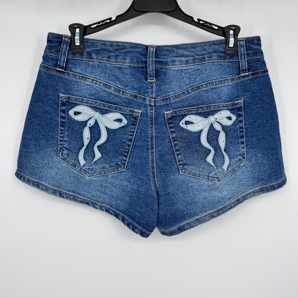Bow‎ Pocket Denim Shorts Womens 4 Blue Mid Rise Side Slits No Boundaries Cute